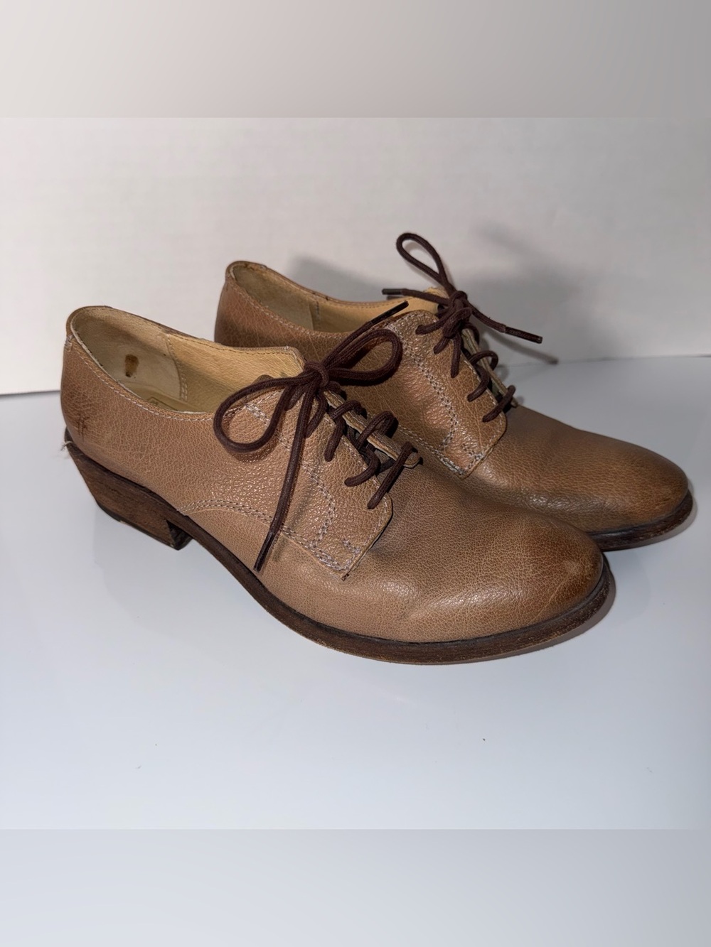 FRYE Carson Oxford leather lace up heeled dark academia bootie’s 7.5
